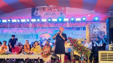 नमो सेवा शिविर में मनोज तिवारी के गानों पर झूमे लोग, जमकर लगा ठुमका